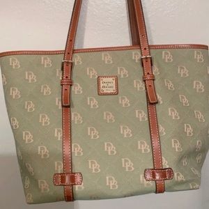 Dooney&Bourke